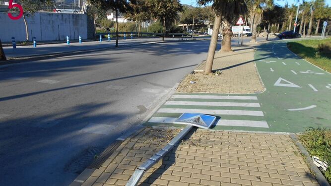 Agaden localiza en el carril bici de Algeciras más de 20 deficiencias