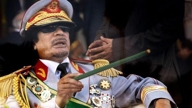 El sátrapa libio Muamar el Gadafi (1942-2011), una sombra permanente en el relato de 'El regreso'.