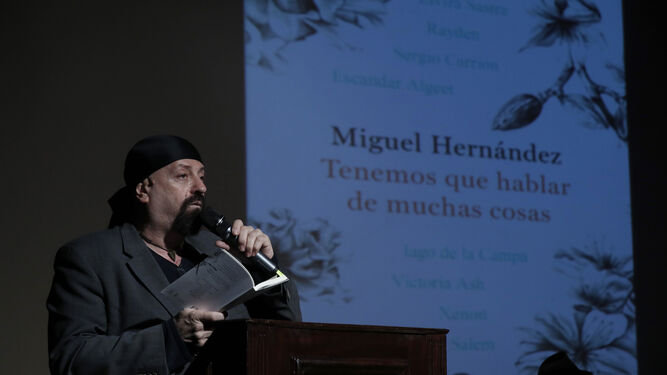 El poeta argentino Carlos Salem, el más veterano de los participantes.