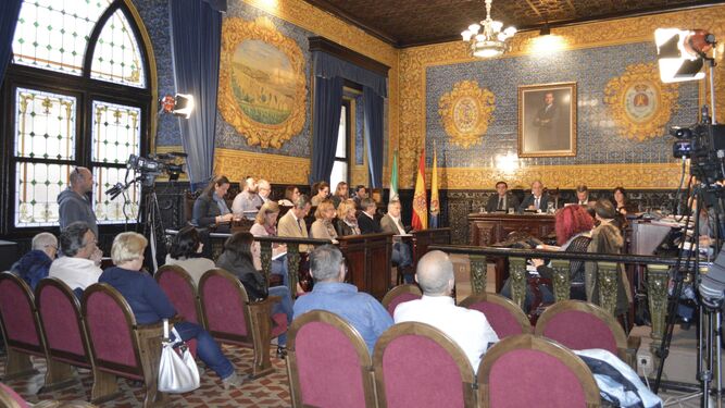 El pleno del Ayuntamiento de Algeciras celebrado ayer.