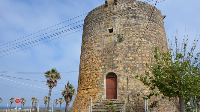 La Torre Nueva de Torreguadiaro, situada en la calle Iglesia.