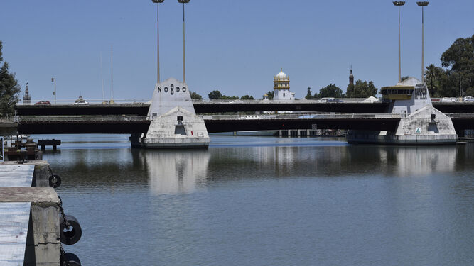 Una imagen del puente de la Delicias.
