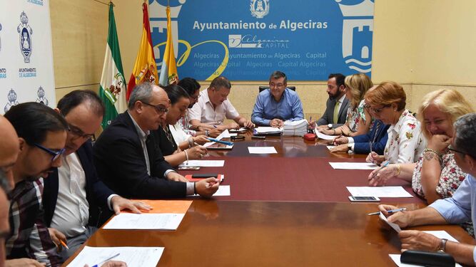 La comisión de Hacienda celebrada ayer en el Ayuntamiento de Algeciras.