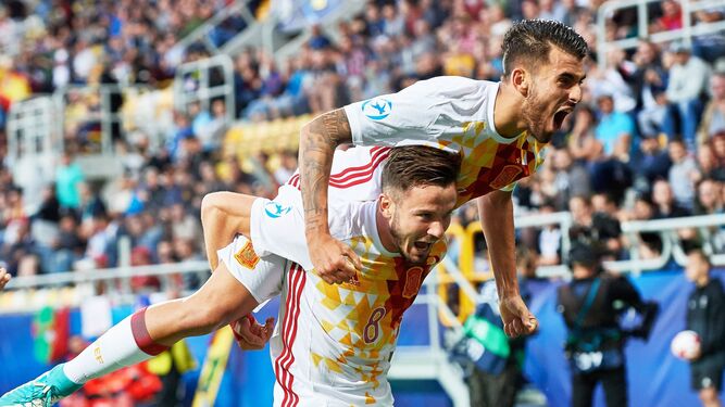 Dani Ceballos celebra un gol en el choque ante Portugal