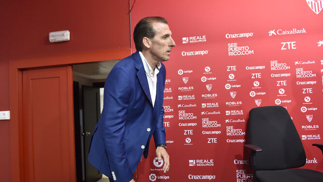 Óscar Arias, el día que fue presentado como director deportivo del Sevilla.