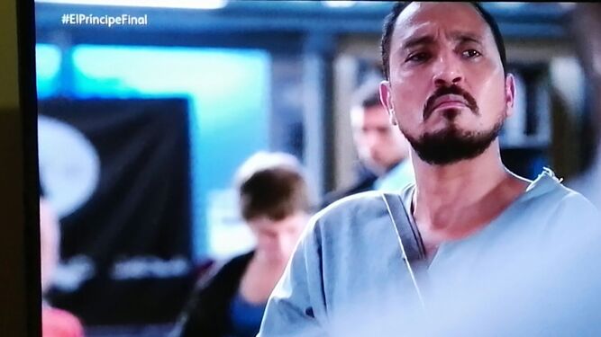 Naoufal Azzouz, en su interpretación de un terrorista y narcotraficante en la serie de televisión 'El Príncipe'.