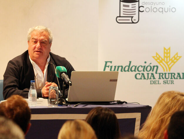 Conferencia de Manuel Gal&aacute;n P&eacute;rez sobre las oportunidades para Huelva en econom&iacute;a digital.