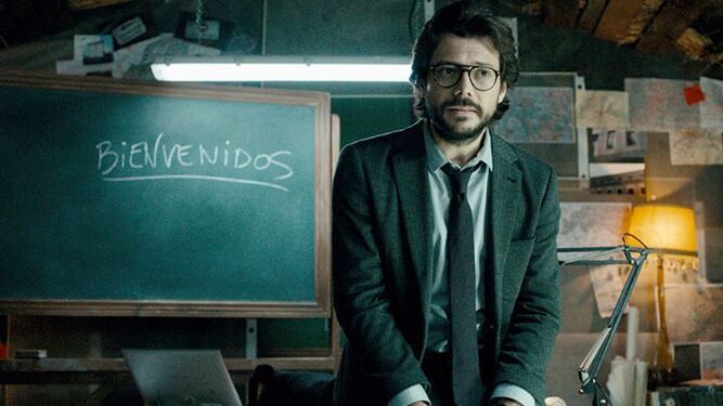 Álvaro Morte es Sergio, 'El Profesor'.