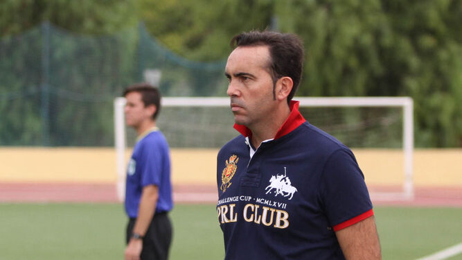 Miguel Ángel Montoya, entrenador del CD Utrera.
