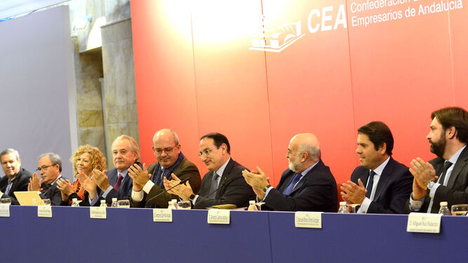 Imagen de los órganos rectores de la CEA, ayer, en Sevilla.