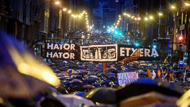 Marcha en Bilbao contra la politica de presos etarras.