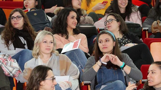 La universidad de Huelva da la bienvenida a los nuevos estudiantes Erasmus, en im&aacute;genes