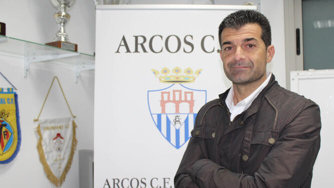 Mariano Suárez, entrenador del Arcos, en la jornada de su presentación.