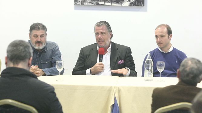 Manolo Hierro, Pablo Dana y Álvaro Moya.