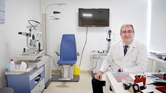 Quitarse las gafas y lentillas con una avanzada cirugía láser de gran seguridad en el Hospital Jerez Puerta del Sur