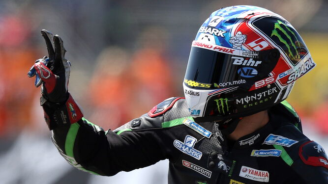 Zarco celebra su 'pole' en MotoGP.