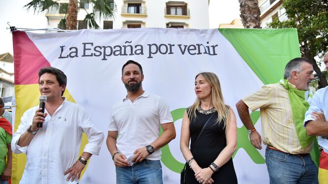 Juan Carlos Sanz con Santiago Abascal en un acto de la última campaña