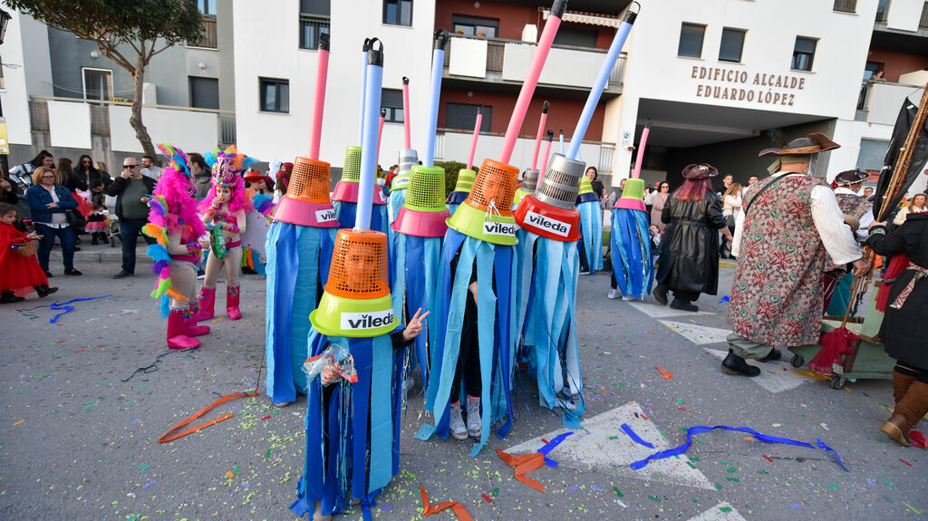 B&uacute;scate en las fotos de la cabalgata del Carnaval de San Roque