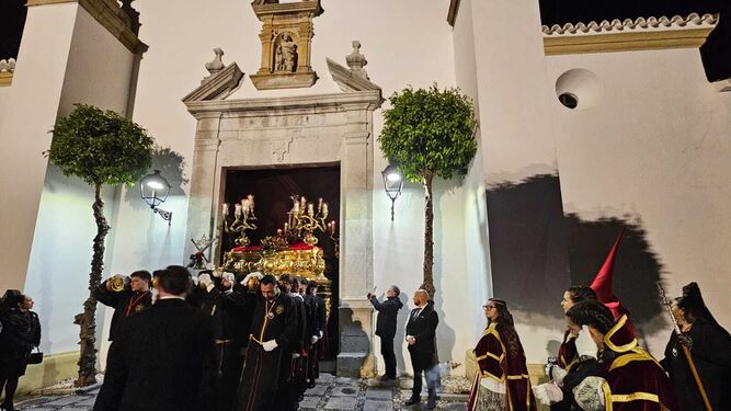 El Cristo de la Humildad y Paciencia  sale de Santa María La Coronada.
