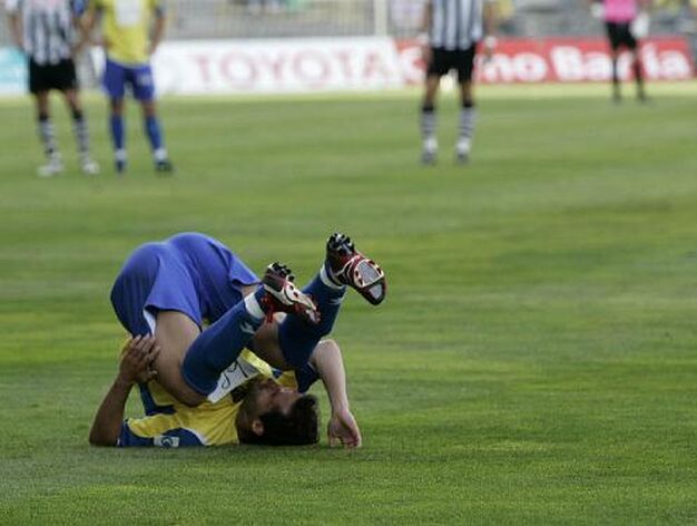 El ex del Valladolid, por los suelos en un lance del partido. 

Foto: Lourdes de Vicente