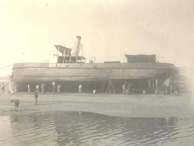 1910. Carenado en el puerto de Huelva