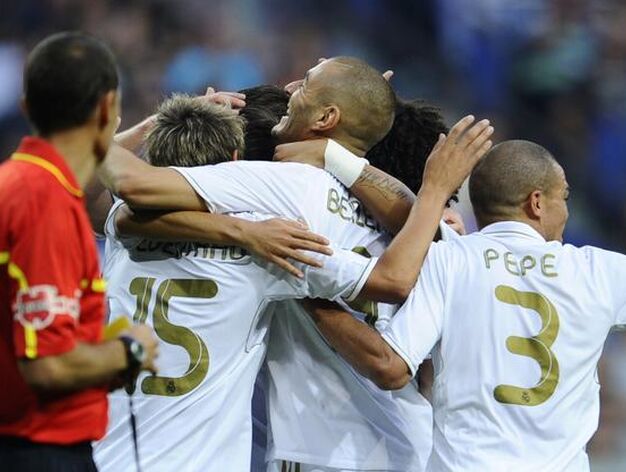 El Real Madrid cumple ante el Getafe en el Bernab&eacute;u (4-2). / AFP