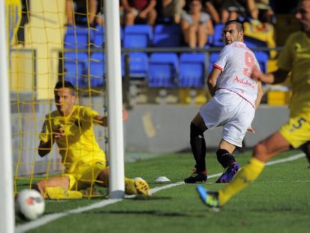 El Sevilla se trae un punto de Villarreal (2-2). / AFP