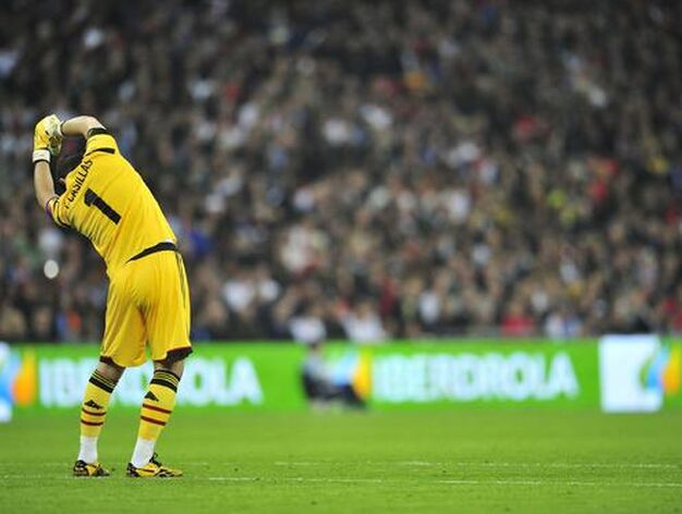 FEspa&ntilde;a cae ante Inglaterra en un amistoso en Wembley (1-0). / AFP
