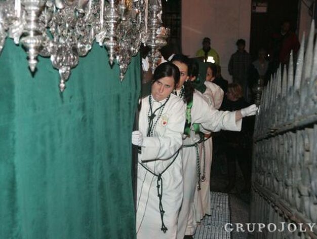 El Cristo de Humildad y paciencia recorre las calles de San Roque

Foto: J.M.Quinones