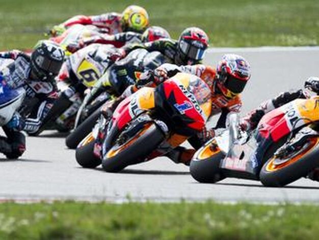 Carrera de MotoGP del Gran Premio de Holanda.

Foto: Reuters