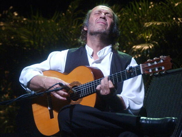Durante su actuaci&oacute;n en XLV Festival Internacional del Cante de  las Minas, en 2005. / EFE