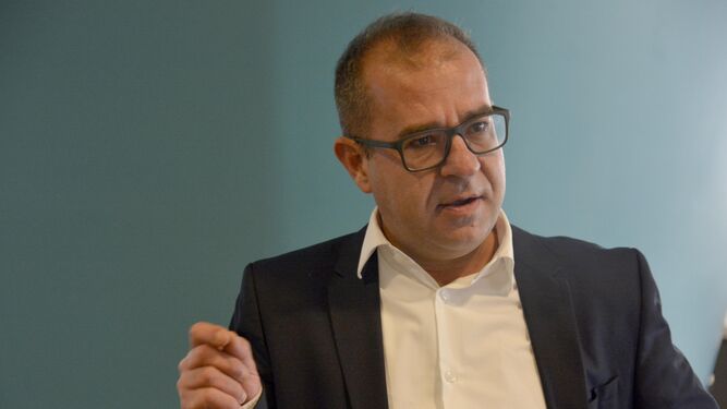 El director de Operaciones para el Sur de Europa de Maersk Line, Carlos Arias, en un momento de la entrevista.