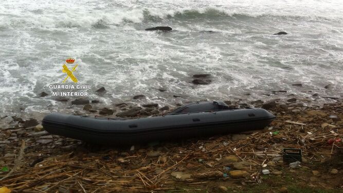 La Guardia Civil se incauta de  680 kilos de hachís en Punta Palmera tras frustrar un alijo