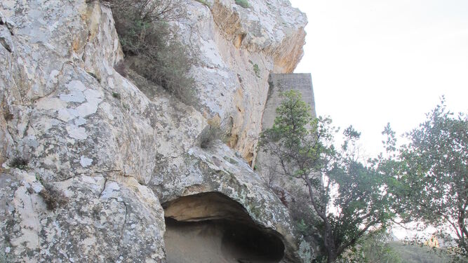 Paraje de difícil acceso donde está ubicada la cueva.