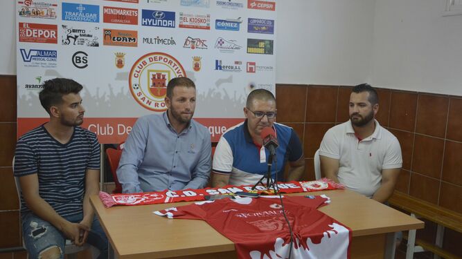 Abel García y Guti, ayer durante la presentación del entrenador.