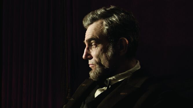 Daniel Day-Lewis, como Lincoln.