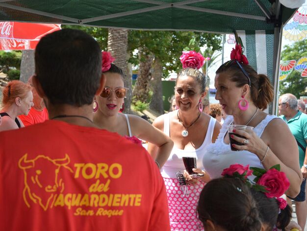 Las im&aacute;genes del domingo de Feria en San Roque