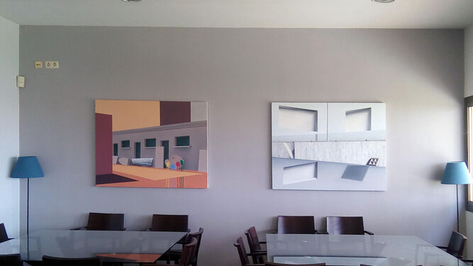Dos de los cuadros de Antonio Rojas en el Club Náutico.