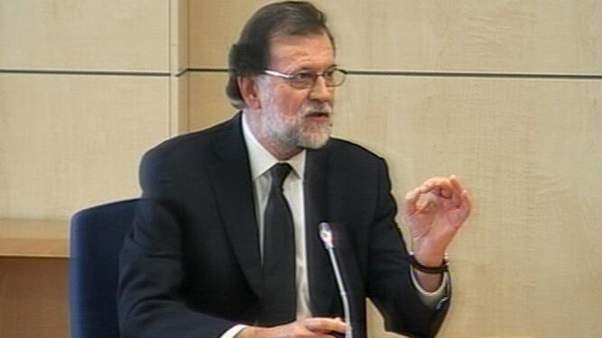 Rajoy, mientras declaraba como testigo por el caso Gürtel.