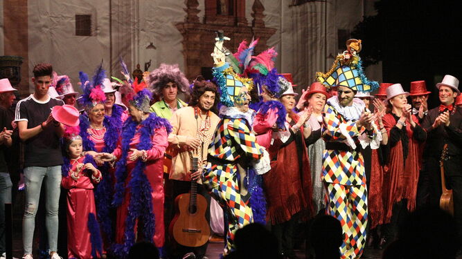 Im&aacute;genes del preg&oacute;n anunciador del Carnaval de Algeciras