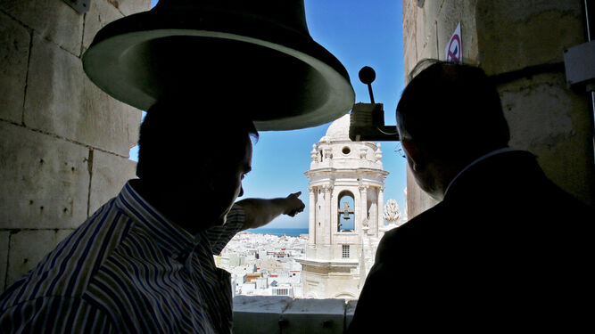 La apertura turística de la torre del reloj es una de las grandes atracciones de la Catedral de Cádiz.