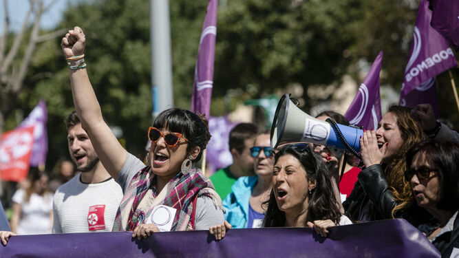 Teresa Rodríguez, ayer en la manifestación de Cádiz.