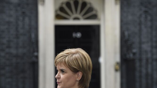 La ministra principal de Escocia, Nicola Sturgeon, en el 10 de Downing street.
