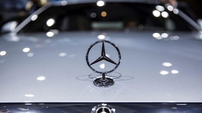 Mercedes revisará 774.000 vehículos en Europa por contar con un software ilegal