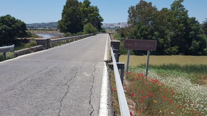 Estado de la carretera  del Castaño, de acceso a Benalup-Casas Viejas.
