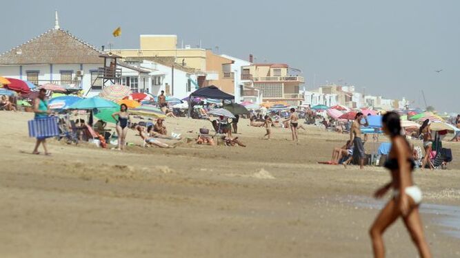 Arrendar una vivienda en verano en primera línea de playa implica un gran desembolso económico.