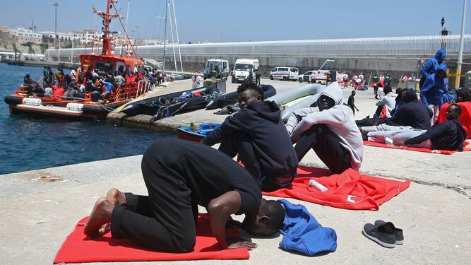 Los &uacute;ltimos inmigrantes rescatados en el Estrecho
