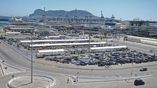 El fin de semana punta de la OPE se salda con 15.000 coches embarcados