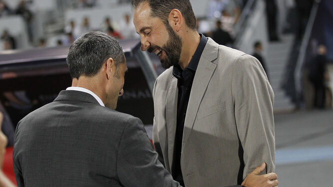 Pablo Machín saluda a Ernesto Valverde.