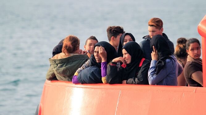 Inmigrantes rescatados por Salvamento Marítimo hace unos días en Algeciras.
